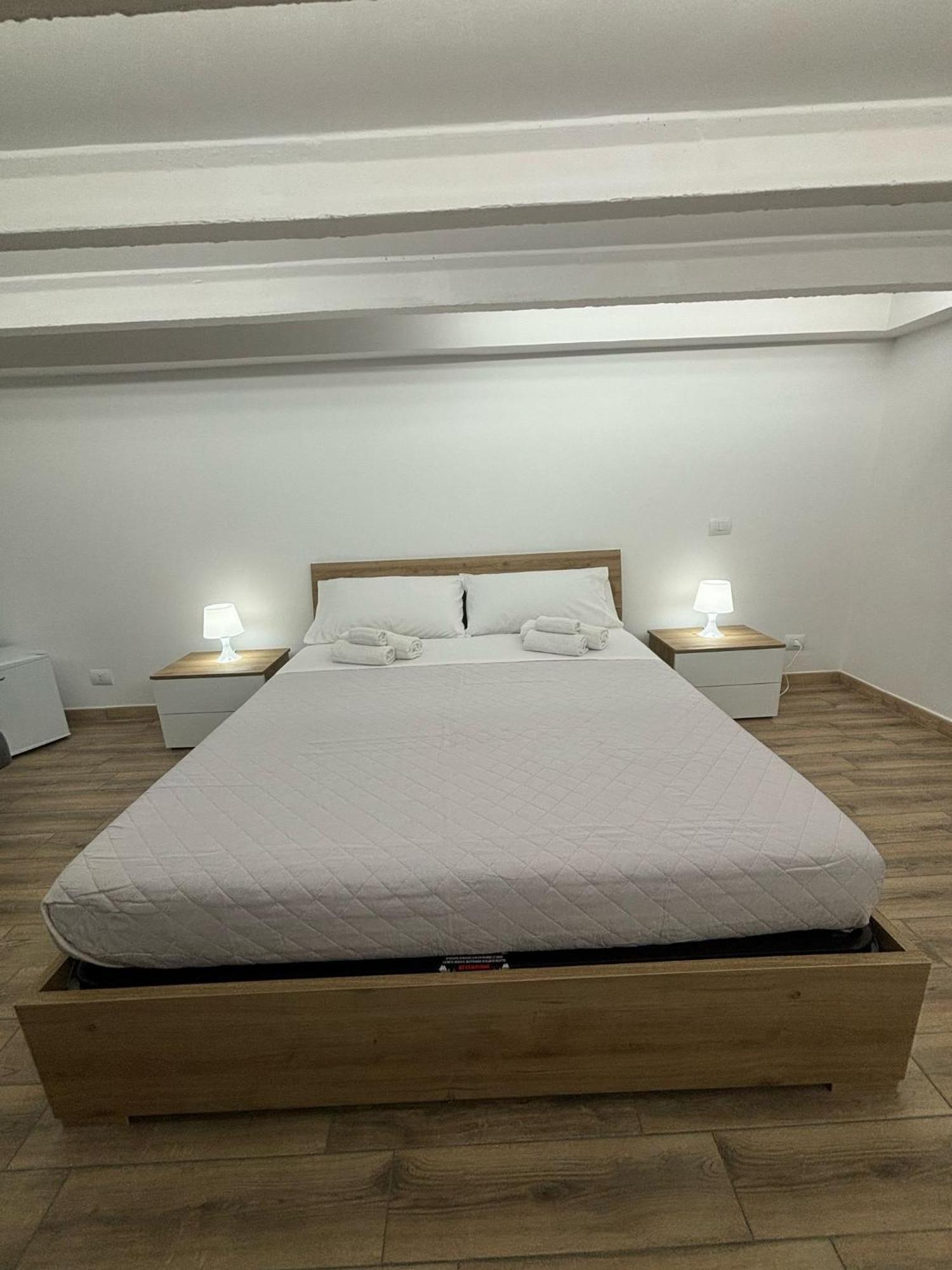 Carmen'S House Bed & Breakfast Нетуно Екстериор снимка