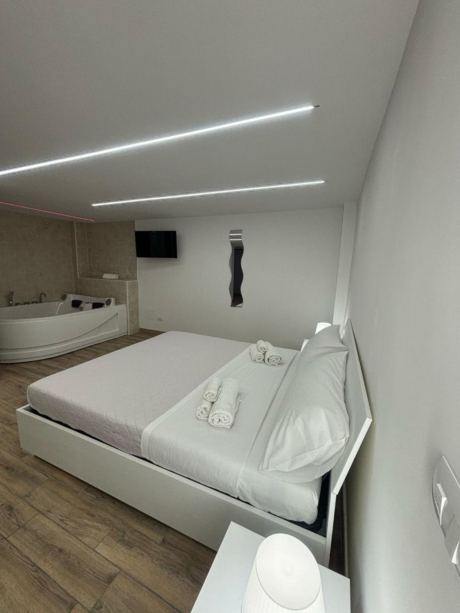 Carmen'S House Bed & Breakfast Нетуно Екстериор снимка